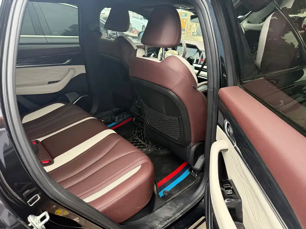 Geely Xingyue L — миниатюра 13