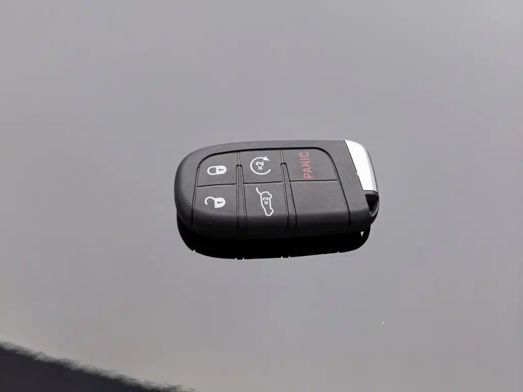 Jeep Grand Cherokee (Import) — миниатюра 19