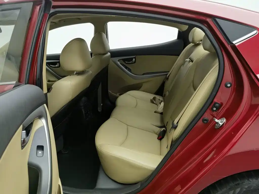 Hyundai Elantra Langdong — миниатюра 15
