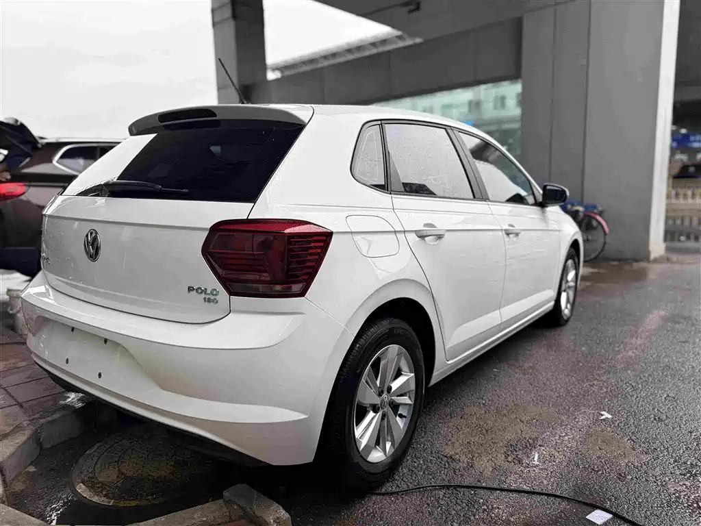 Volkswagen Polo — миниатюра 7