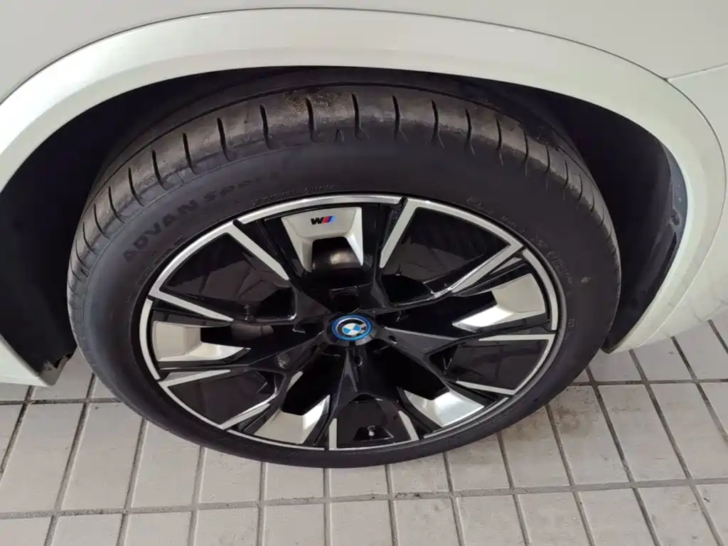 BMW iX3 — миниатюра 12