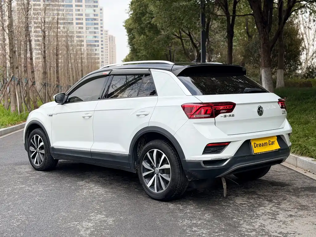 VOLKSWAGEN T ROC EXPLORING SONGS