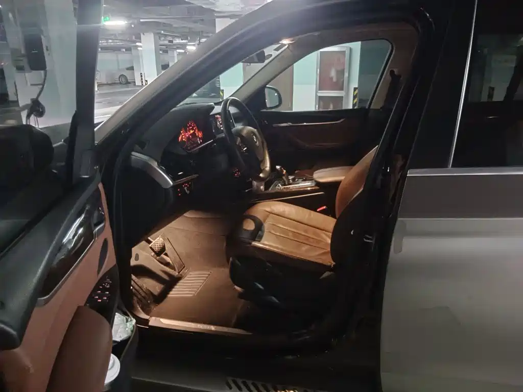BMW X5 (Import) — миниатюра 14