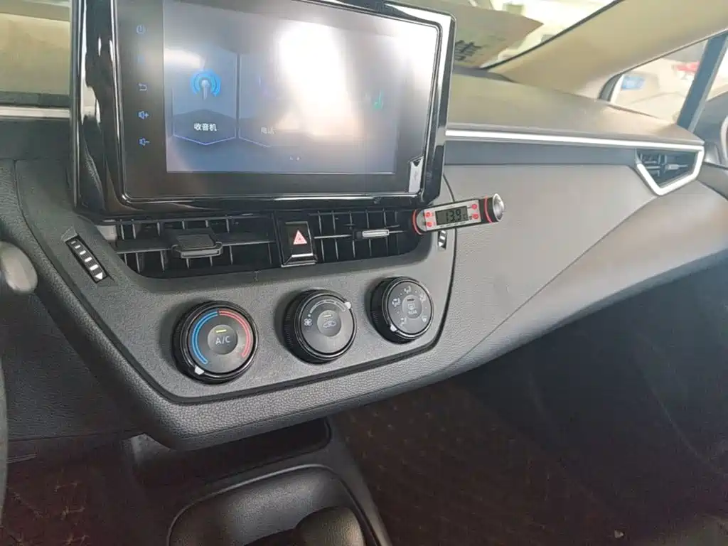 Toyota Corolla — миниатюра 10