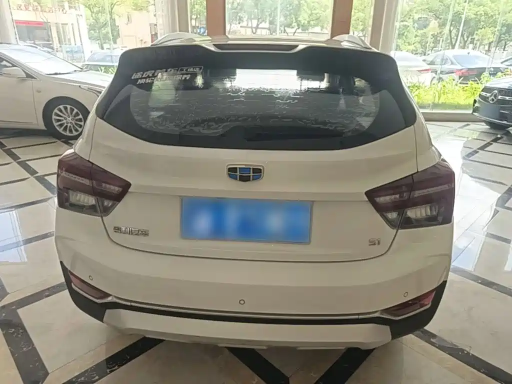 Geely Vision S1 — миниатюра 6