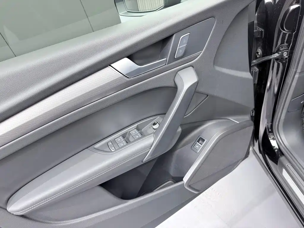 Audi Q5L — миниатюра 7