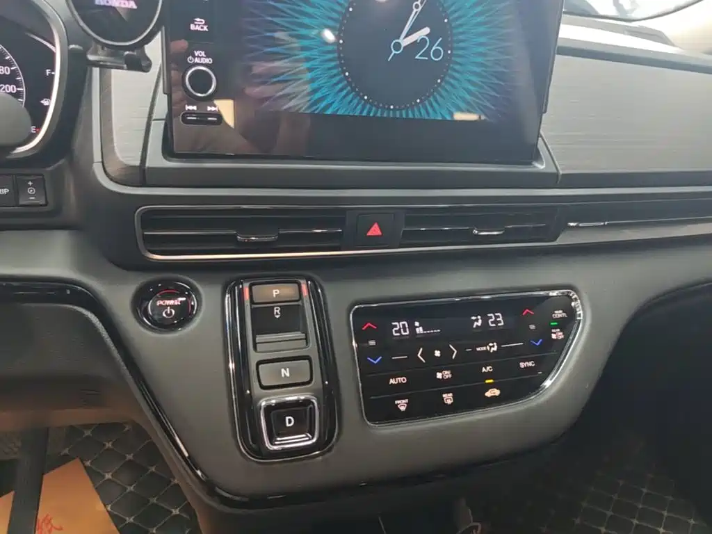 Honda Elysion — миниатюра 13