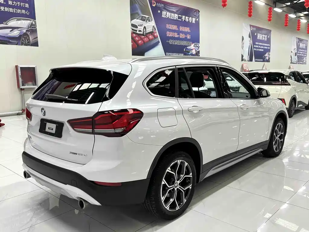 BMW X1 2022 sDrive20Li Premium