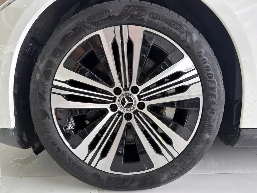 Mercedes-Benz EQS — миниатюра 15