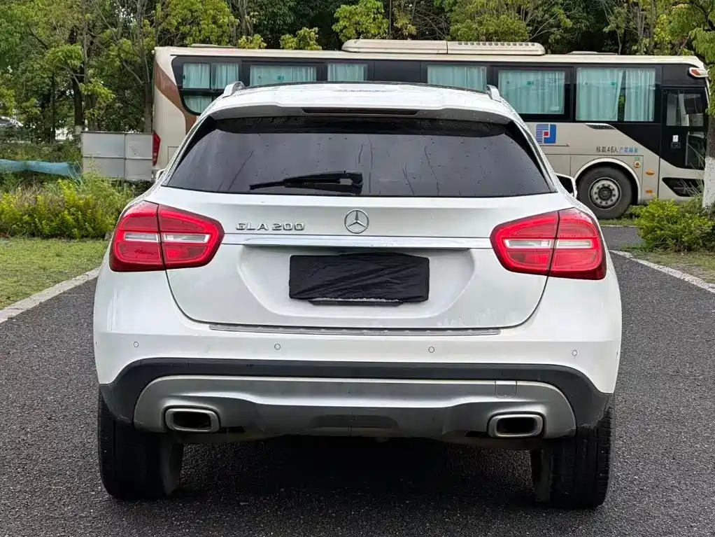 Mercedes-Benz GLA — миниатюра 8