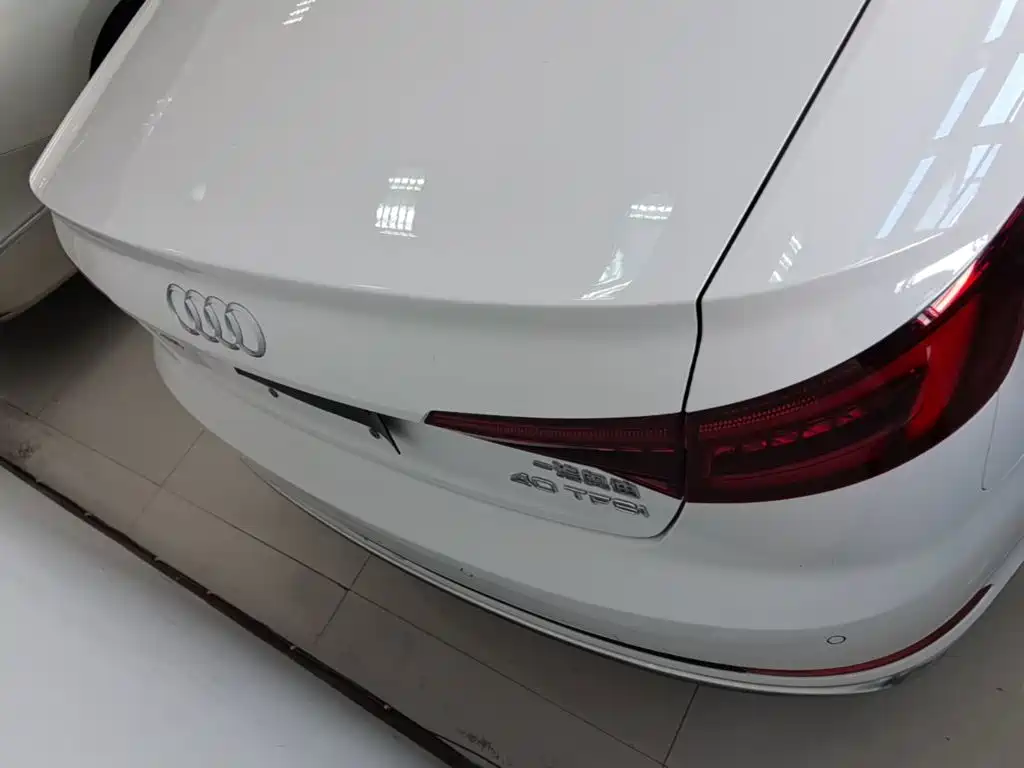 Audi A4L — миниатюра 6