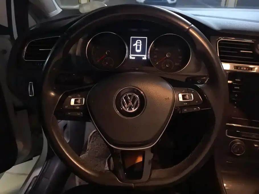 Volkswagen Golf — миниатюра 15