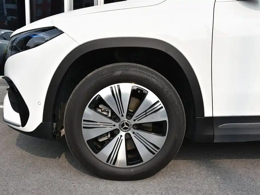 Mercedes-Benz EQA — миниатюра 6
