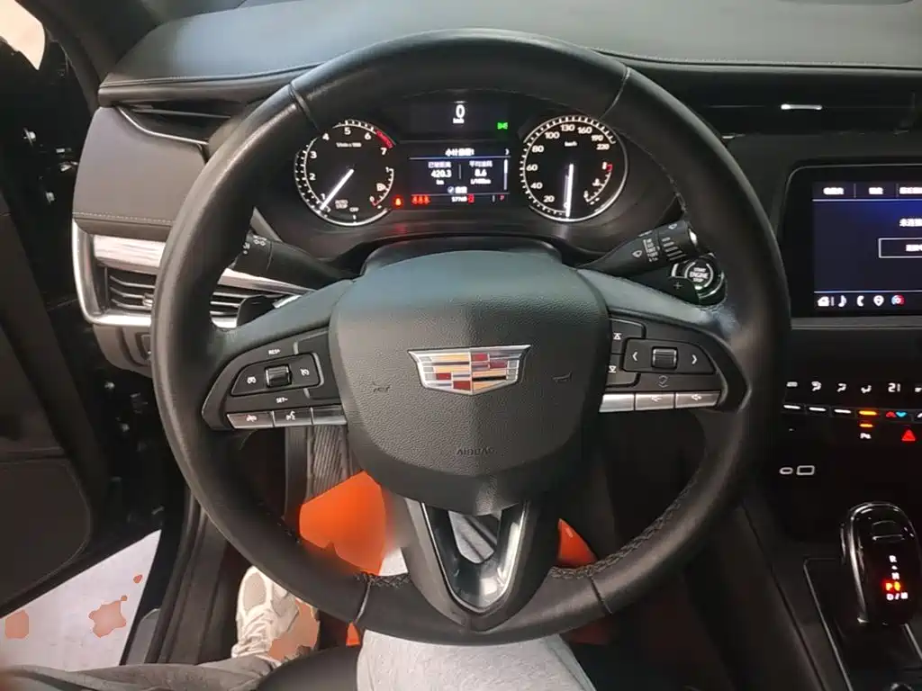 Cadillac XT4 — миниатюра 11