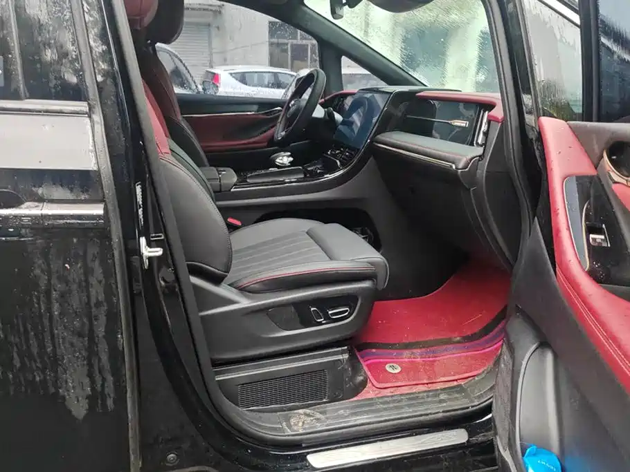 GAC M8