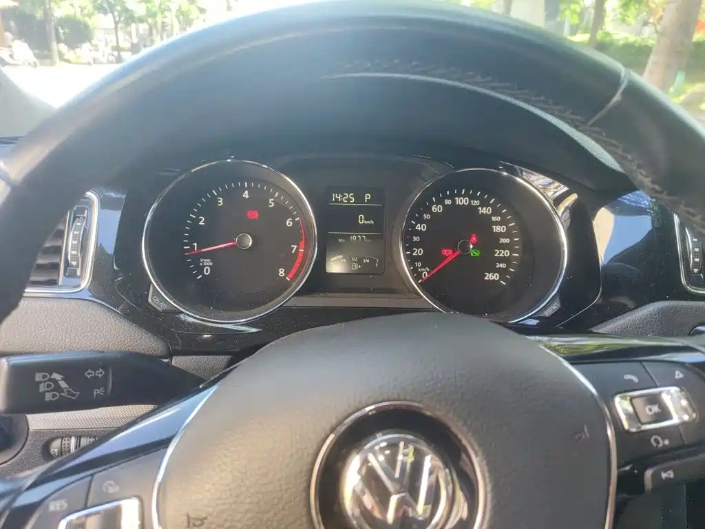 Volkswagen Sagitar — миниатюра 4