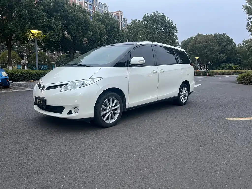 TOYOTA PREVIA