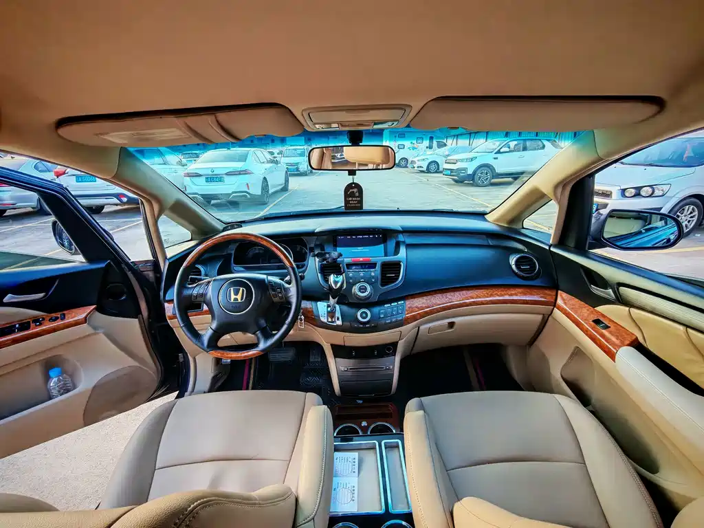 Honda Odyssey — миниатюра 8