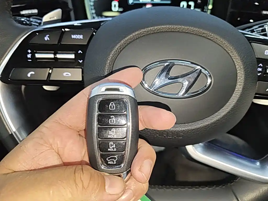 Hyundai Custo — миниатюра 9