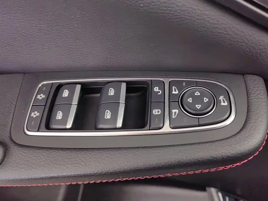 BYD Tang New Energy — миниатюра 9