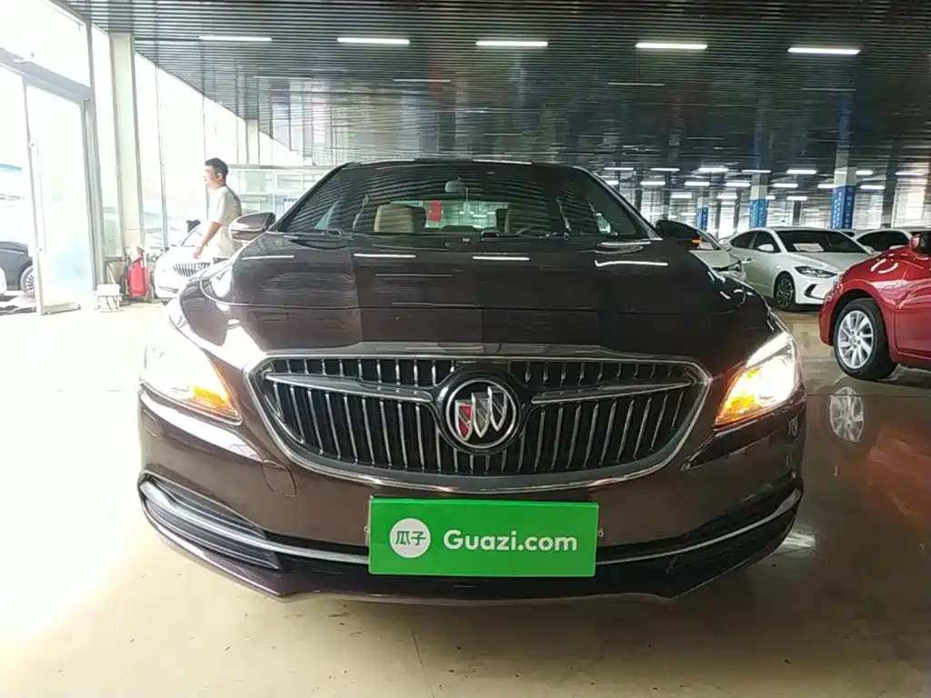 Buick LaCrosse — миниатюра 3