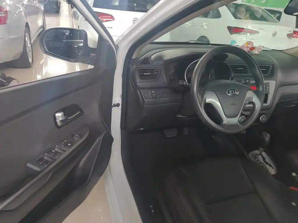 Kia K2 — миниатюра 16