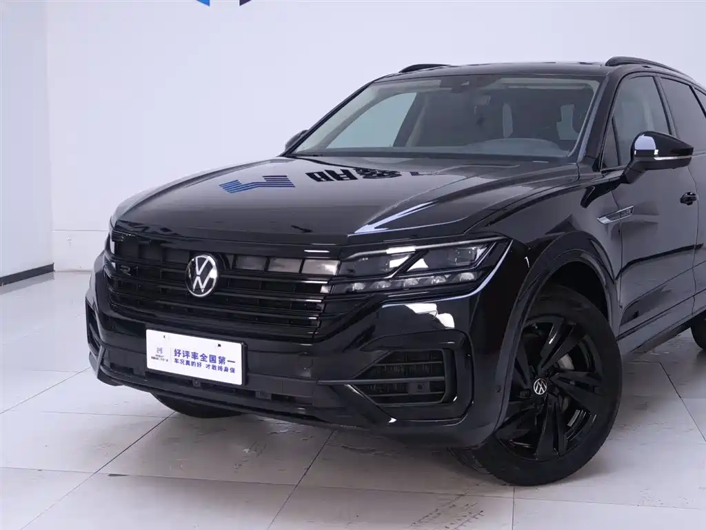 Volkswagen Touareg 2023 3.0TSI Sport