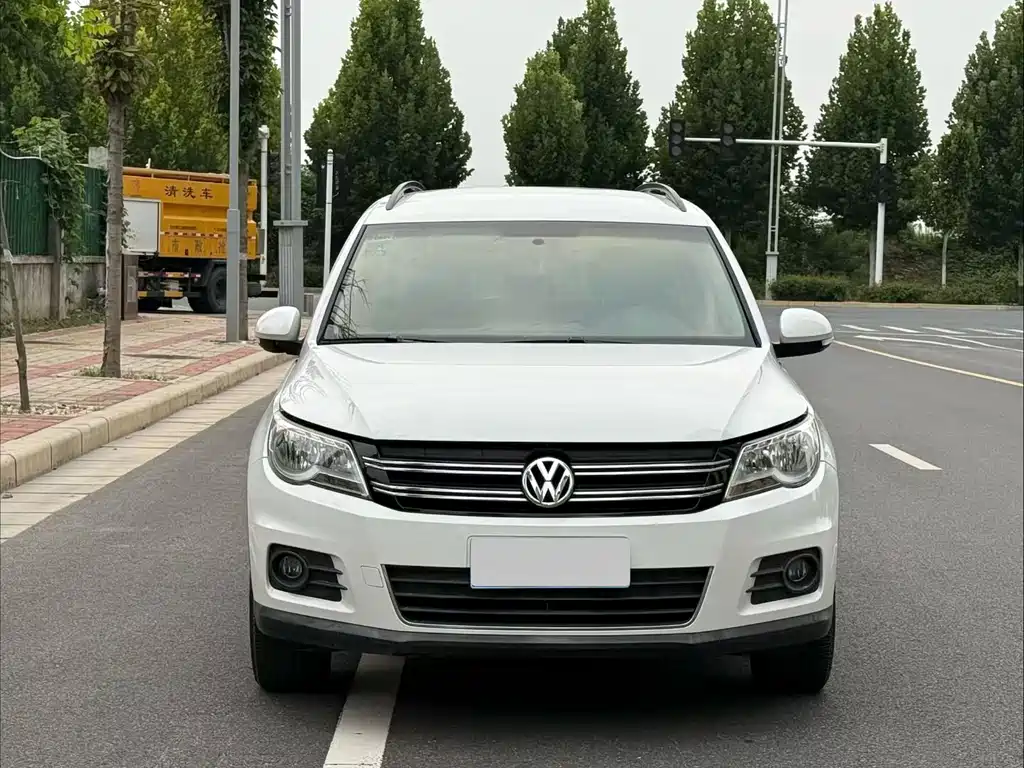 Volkswagen Tiguan — миниатюра 2