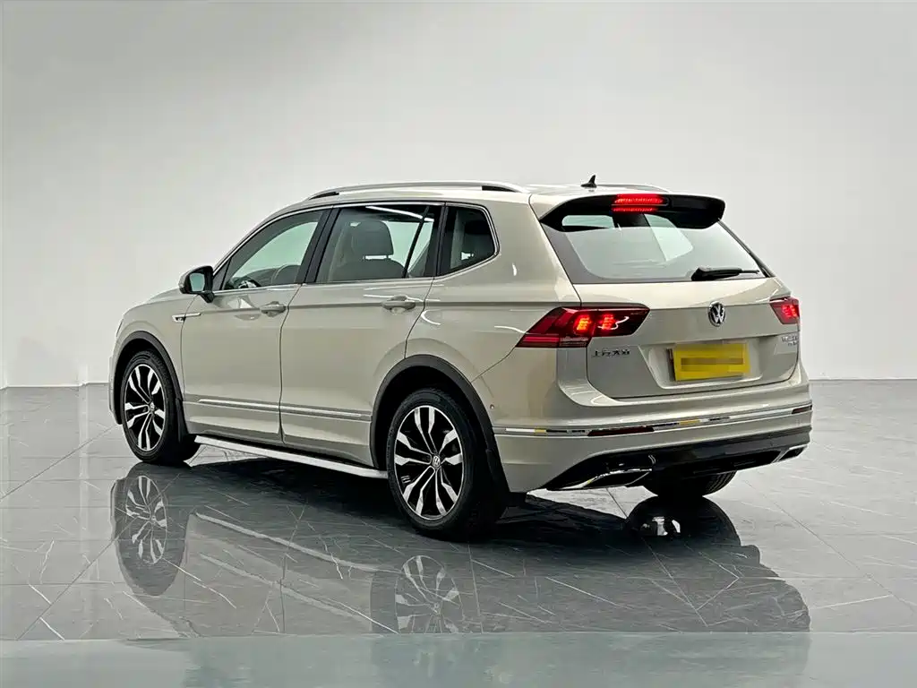 Volkswagen Tiguan L L 2019 330TSI AT R-Line Flagship VI