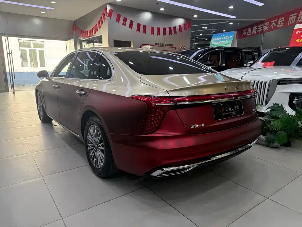 Hongqi Hongqi H5 — миниатюра 6