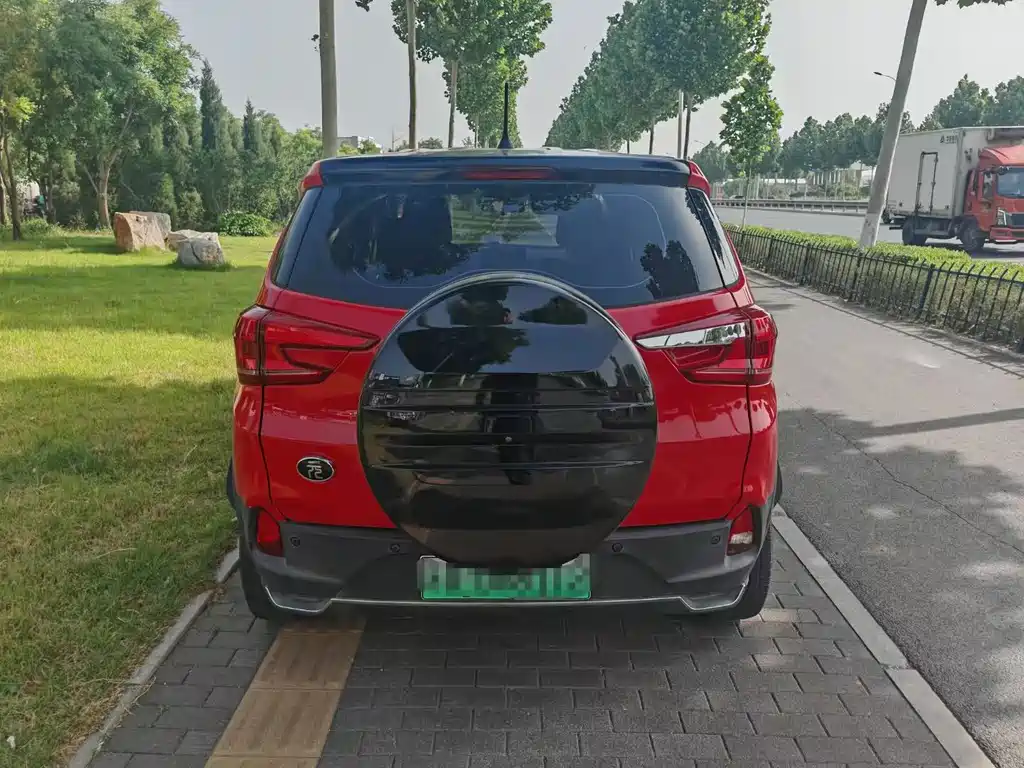 BYD Yuan EV — миниатюра 5