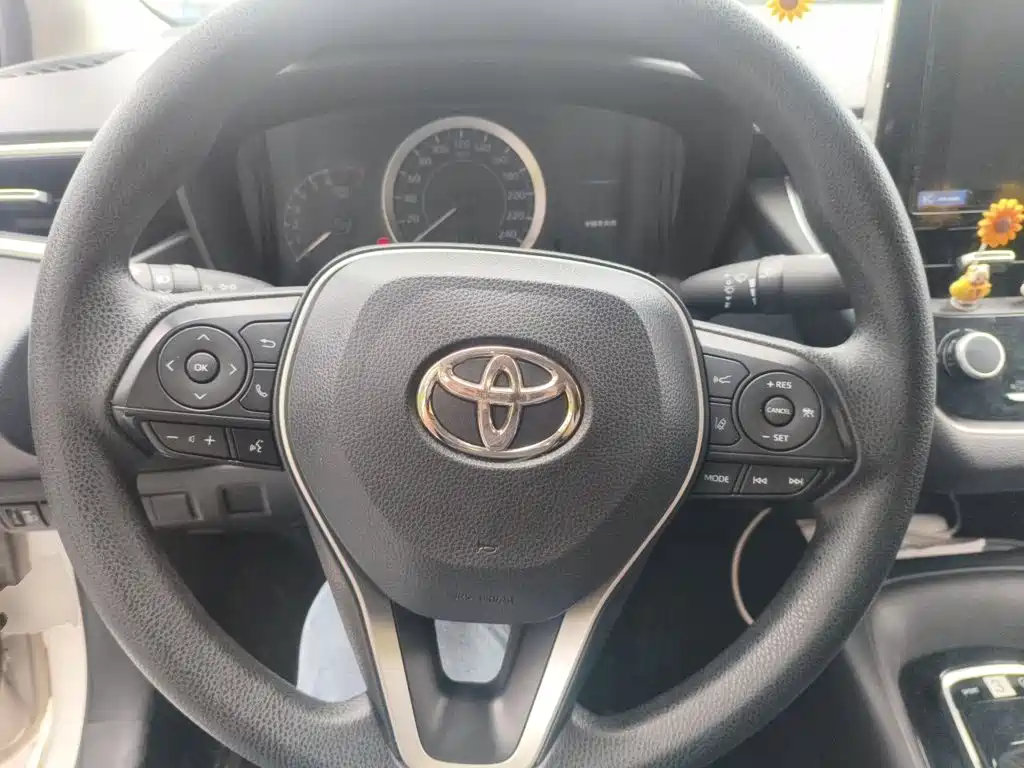 Toyota Corolla — миниатюра 6