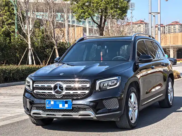 mercedes-benz glb