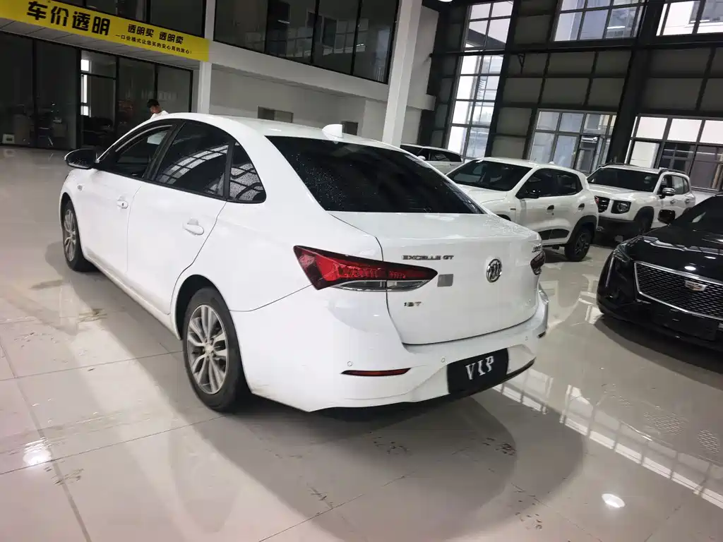 Buick Excelle — миниатюра 8