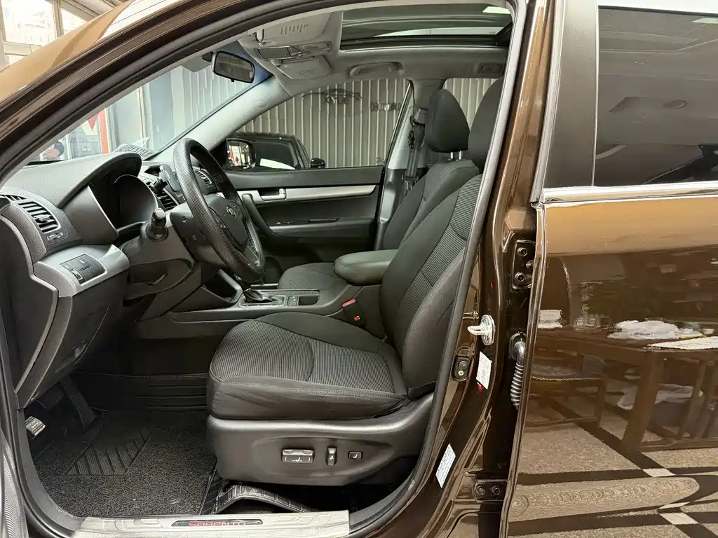Kia Sorento — миниатюра 9