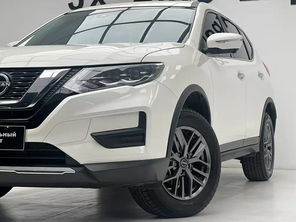 Nissan X-Trail — миниатюра 4