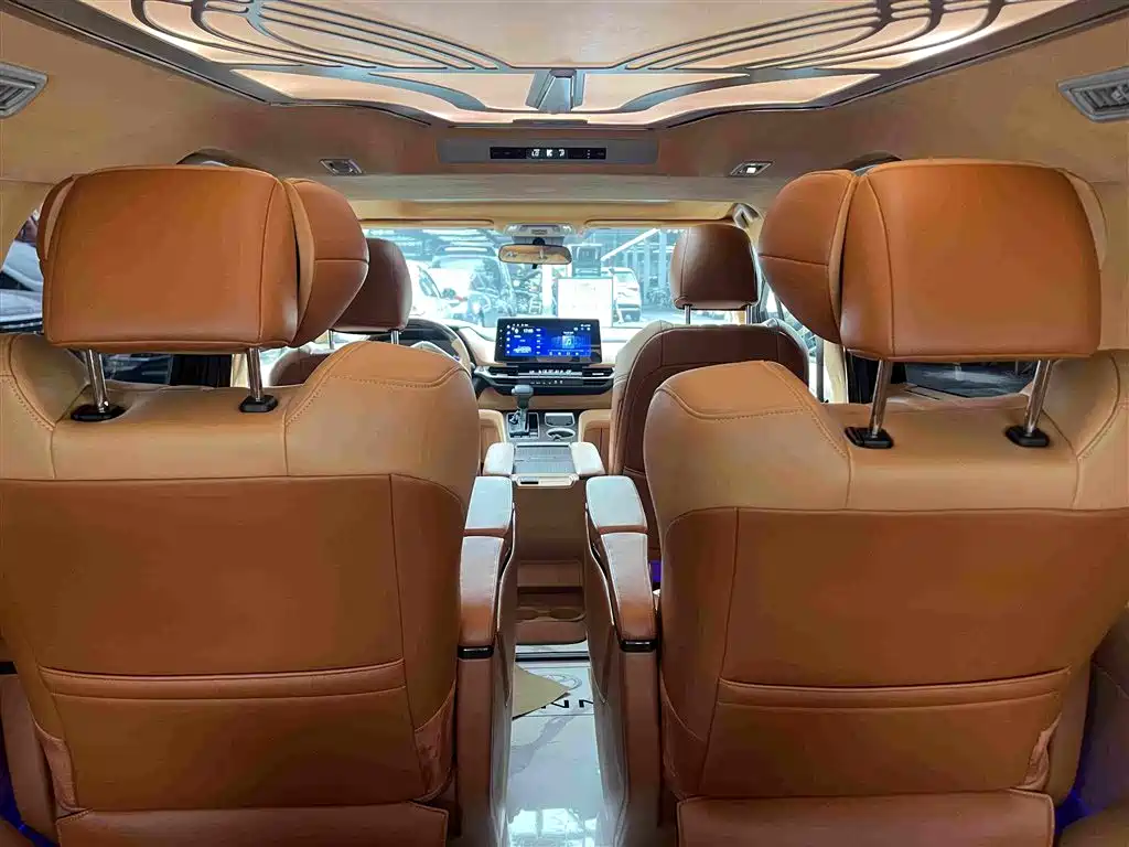 Toyota Sienna — миниатюра 22