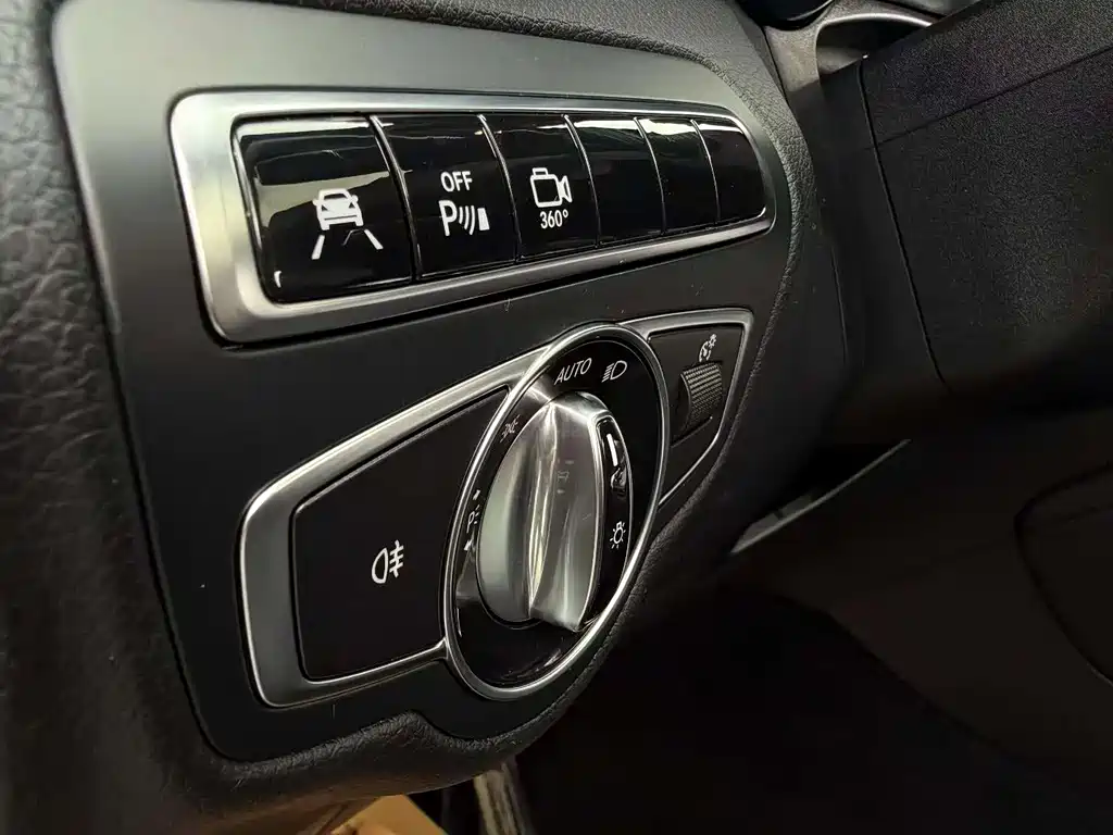 Mercedes-Benz GLC 2016 GLC 300 4MATIC