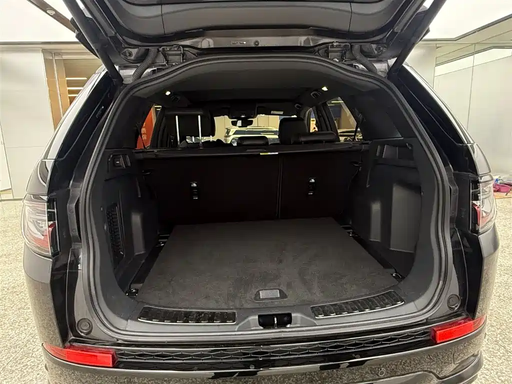 LAND ROVER DISCOVER SPORTS