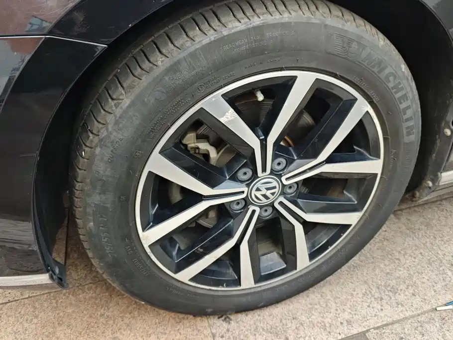 Volkswagen Magotan — миниатюра 6