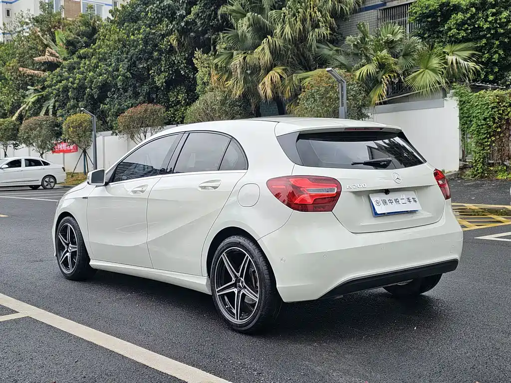MERCEDES-BENZ A CLASS