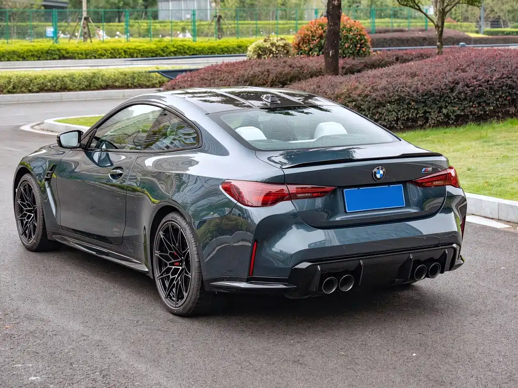 BMW M4 — миниатюра 6