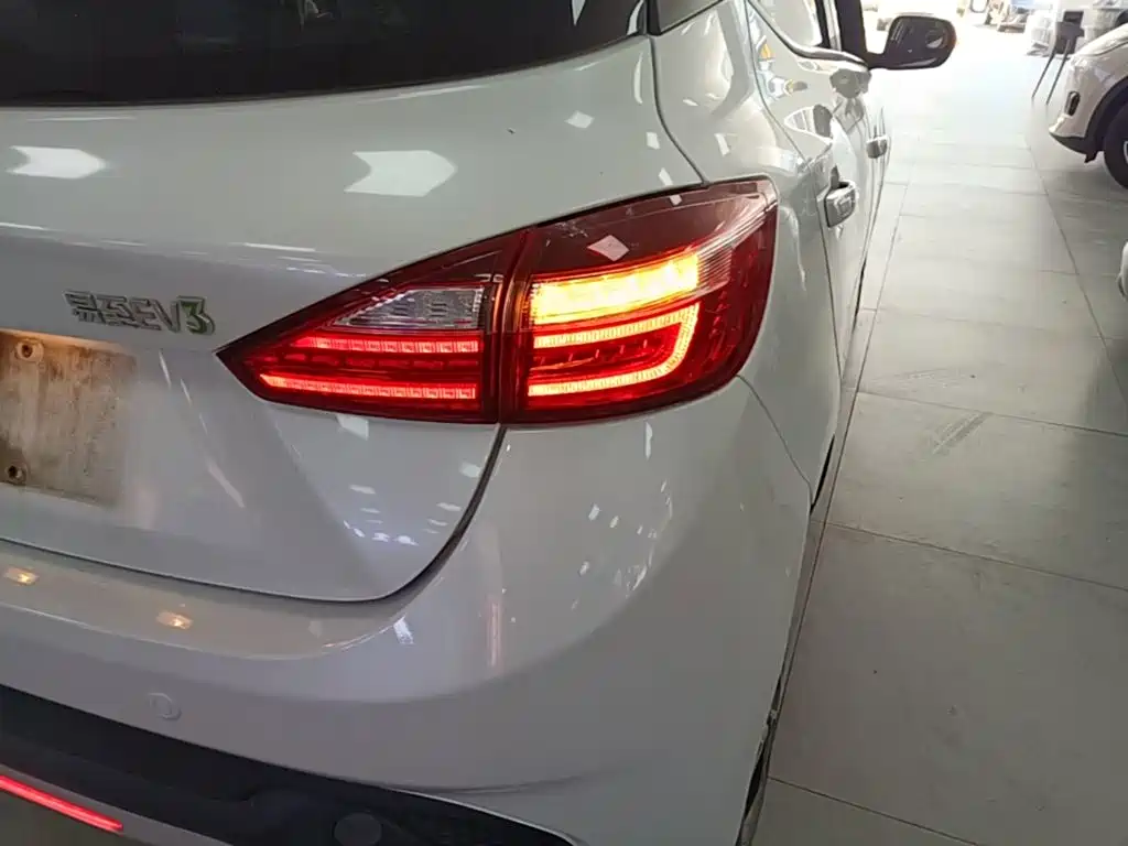JMEV EV3 — миниатюра 8