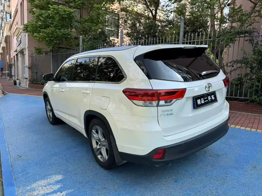 Toyota Highlander — миниатюра 4