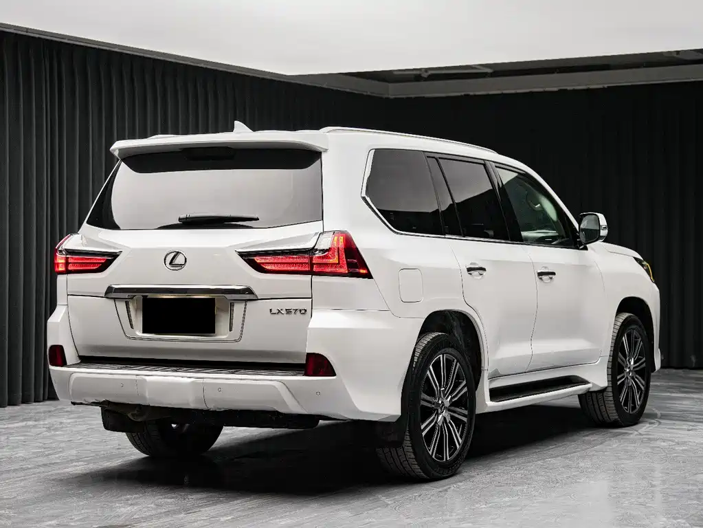 Lexus LX — миниатюра 6