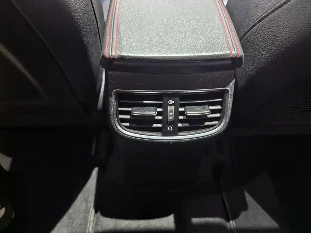 Hyundai Elantra — миниатюра 16