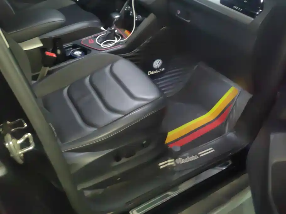 Volkswagen Tiguan L — миниатюра 8