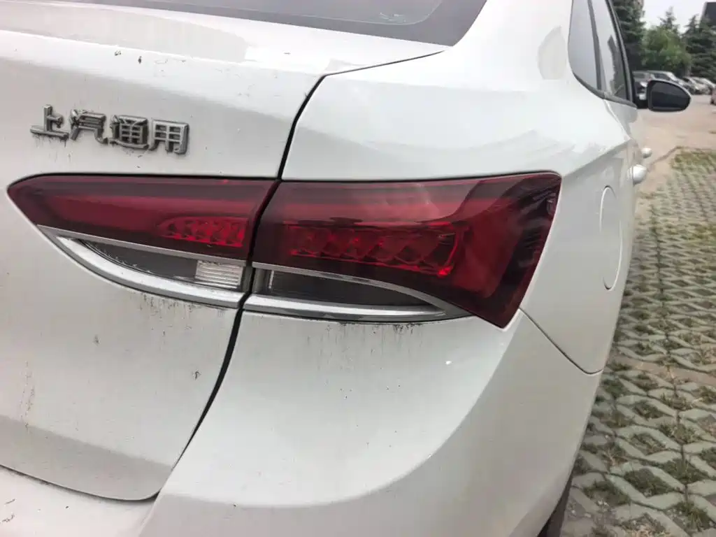 Buick Excelle — миниатюра 8