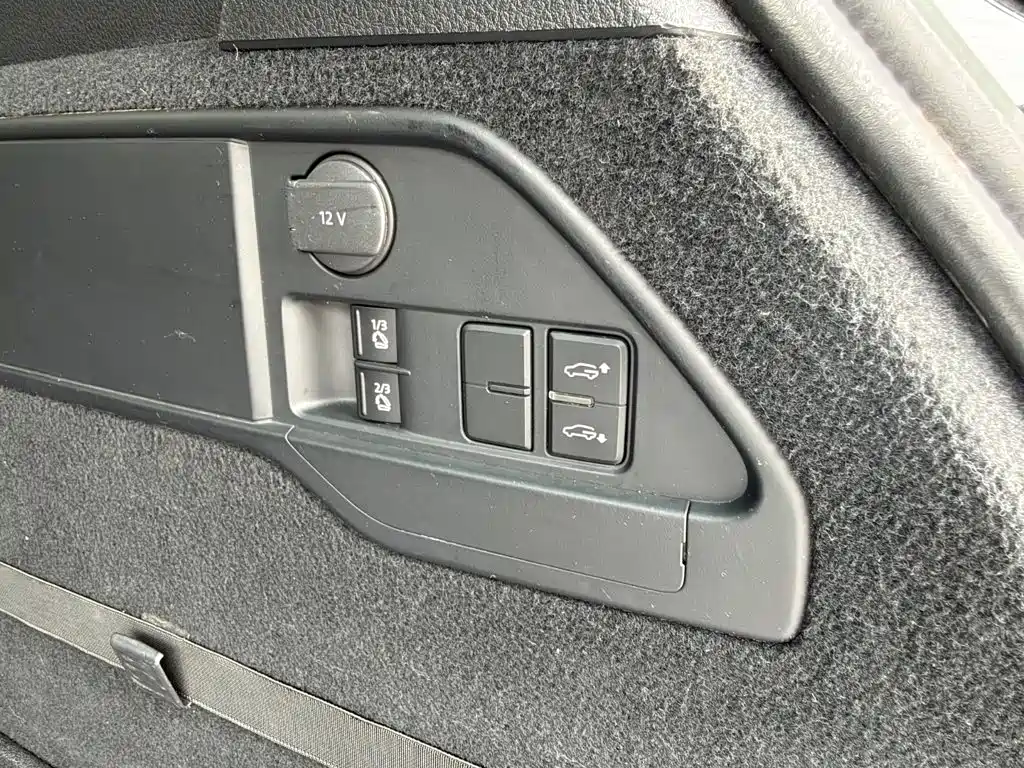 Volkswagen Touareg — миниатюра 11