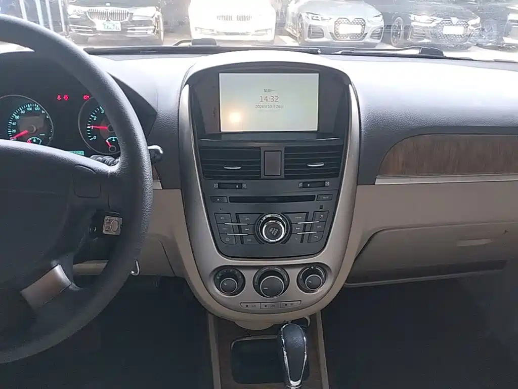 Buick Excelle — миниатюра 13